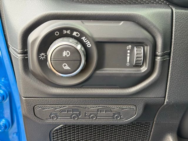 New 2026 Hydro Blue Pearlcoat Jeep Rubicon image 19