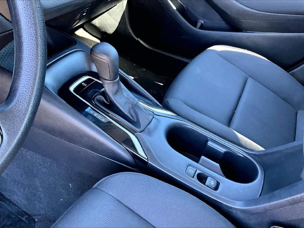 Used 2024  Toyota LE image 20
