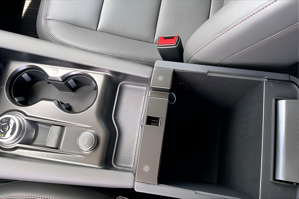 New 2026 Carbonized Gray Metallic Ford Active image 15