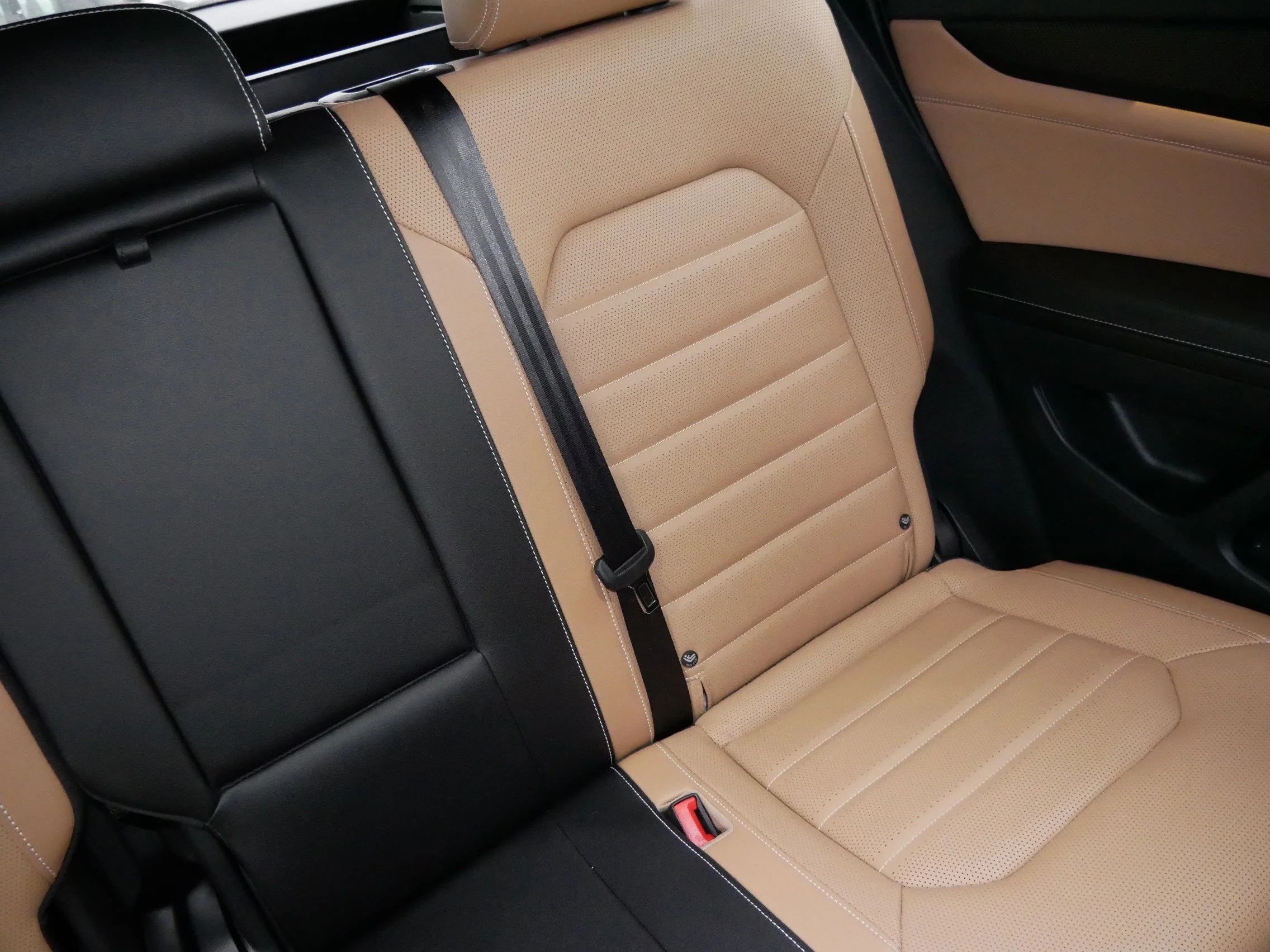 2025 Volkswagen Atlas Cross Sport SEL R-LINE - Photo 16