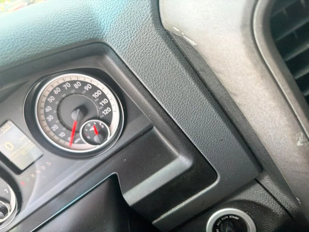 Used 2019 Gray Ram Express image 15