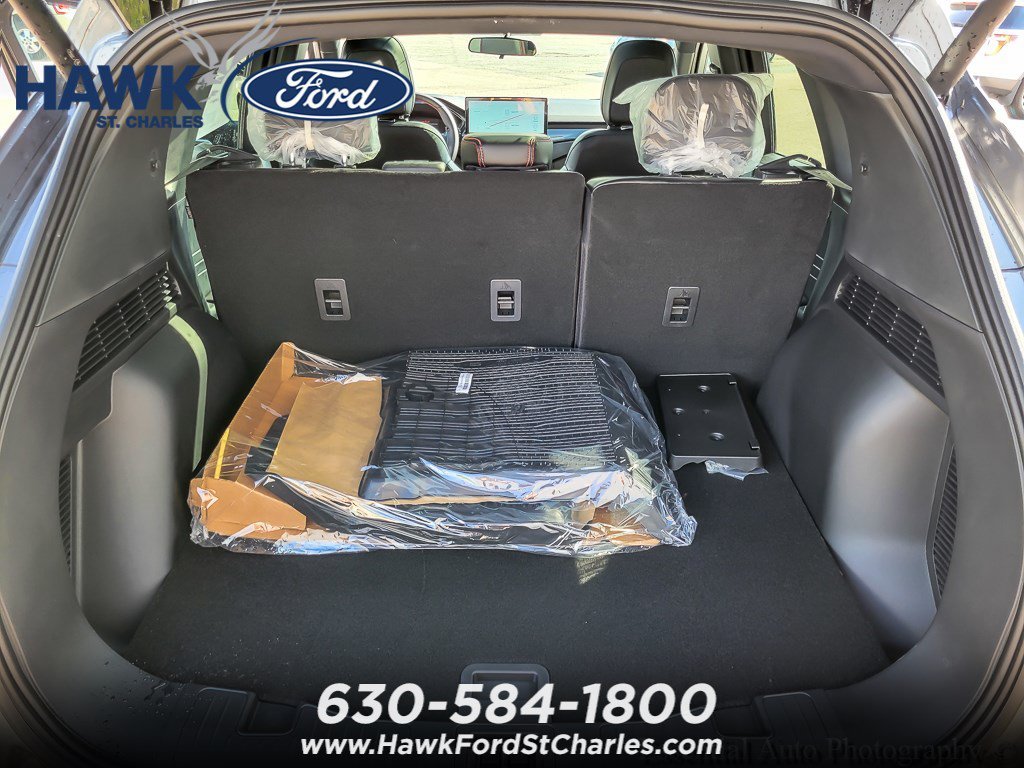 New 2026 Carbonized Gray Metallic Ford ST-Line image 18