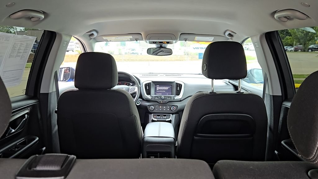 Used 2024 Blue GMC SLE image 32