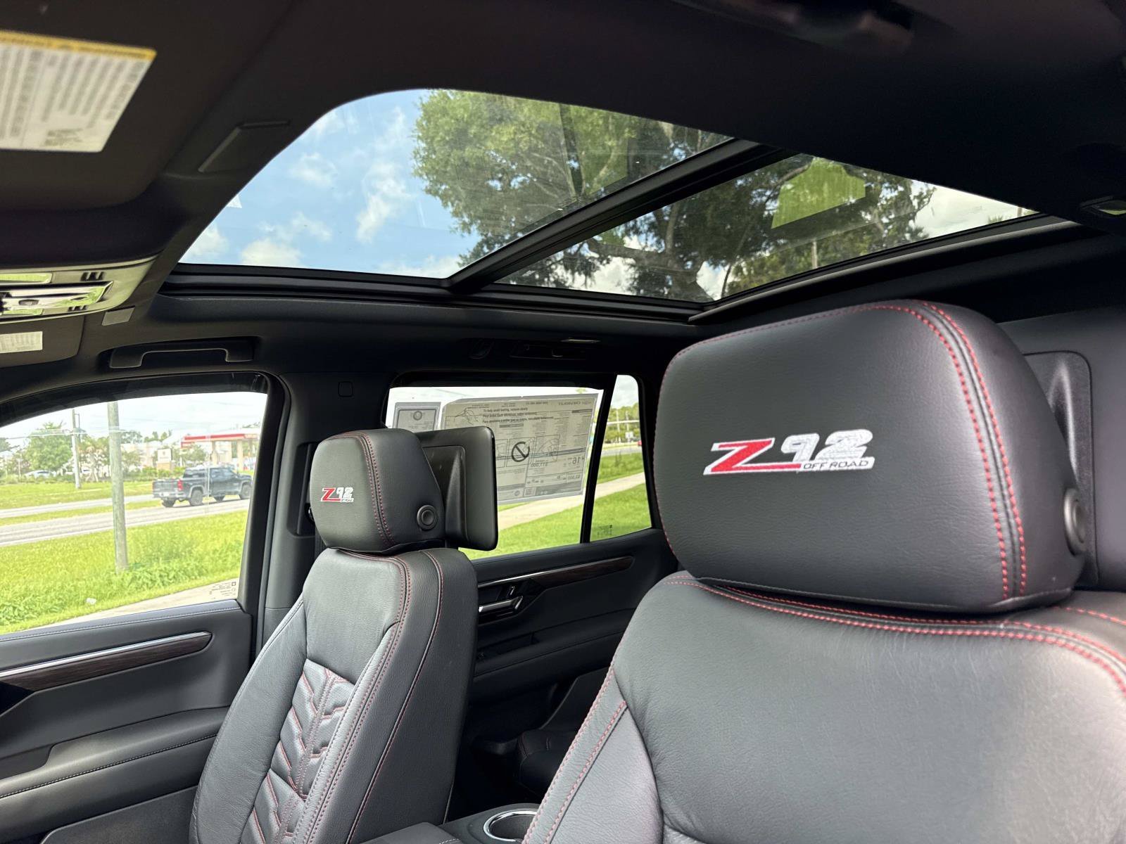 2026 Chevrolet Tahoe Z71 - Photo 24