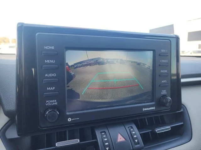 Used 2021 Black Toyota XLE Premium image 21
