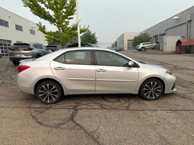 Used 2019 Silver Toyota SE image 13