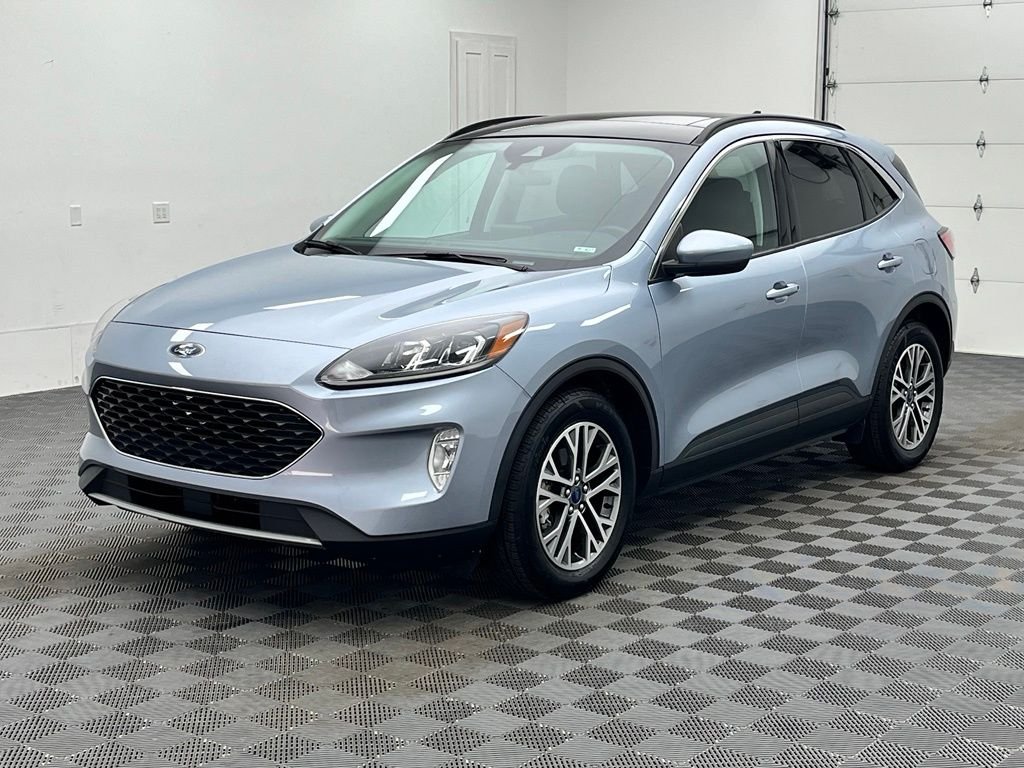 Used 2022 Blue Ford SEL image 2