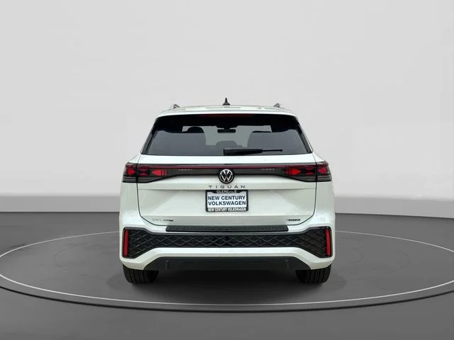 New 2026 White/off-white Volkswagen SEL R-Line Turbo image 4