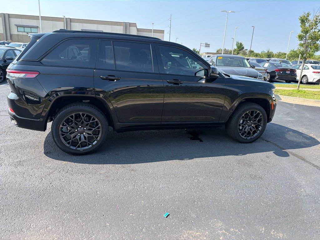 Used 2025 Black Jeep Summit Reserve image 8