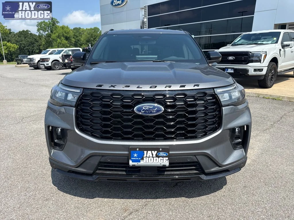 New 2026 Carbonized Gray Metallic Ford ST-Line image 10
