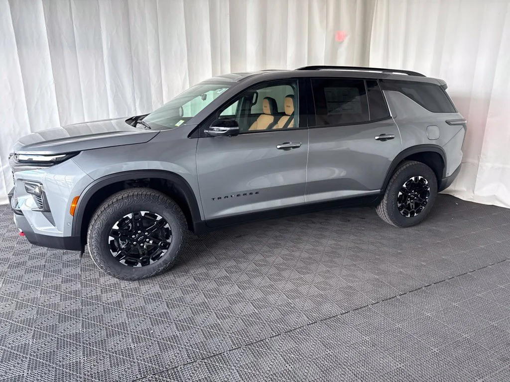 2027 Chevrolet Traverse Z71 - Photo 34
