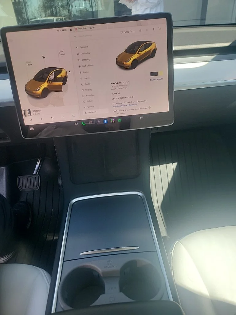 Used 2023  Tesla Long Range image 10