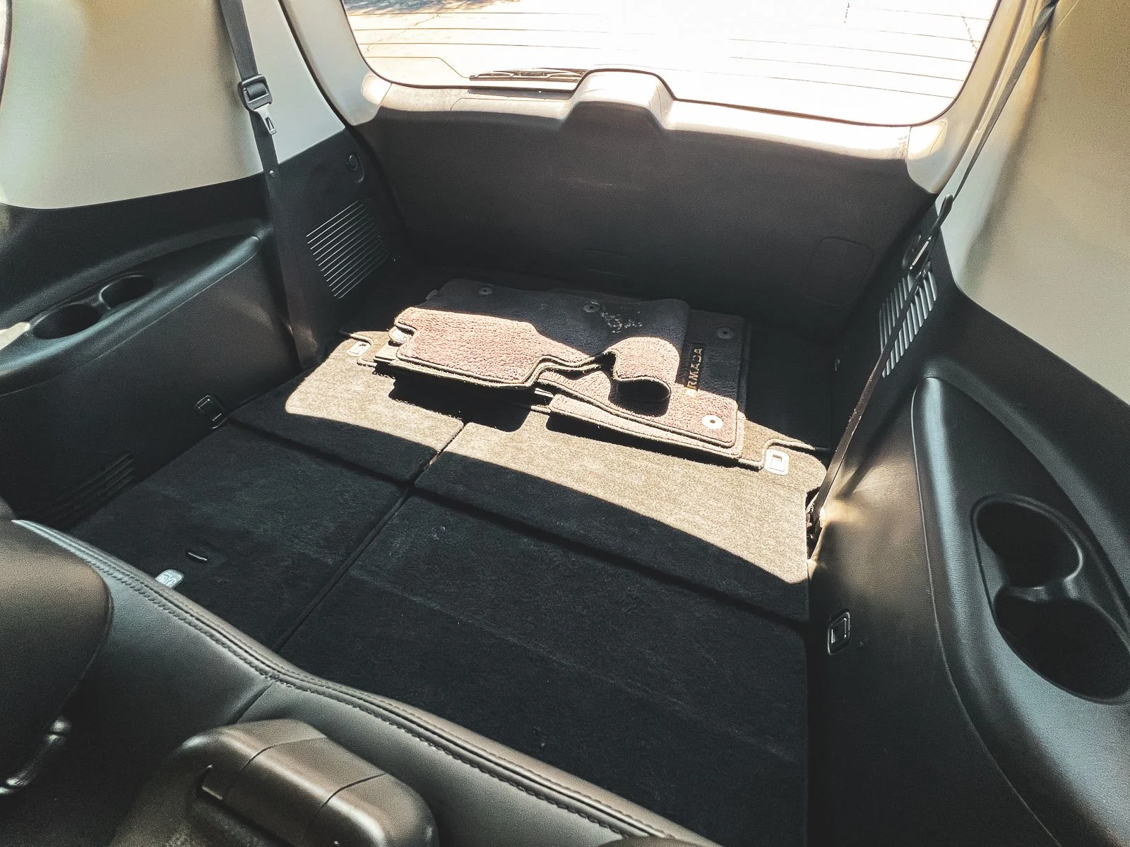 2021 Nissan Armada SV - Photo 18