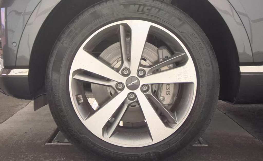 Certified Used 2023 Gray Genesis 2.5T image 9
