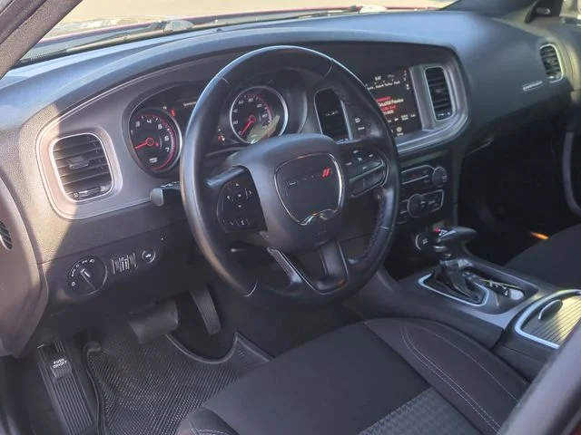 Used 2023 Red Dodge SXT image 29