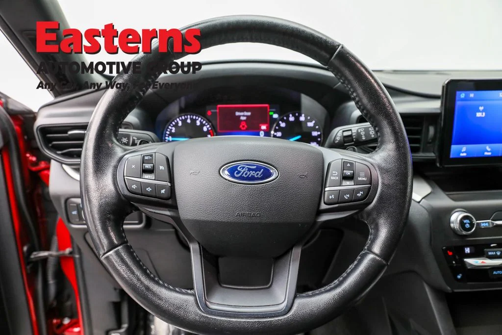 Used 2020 Red Ford XLT image 10