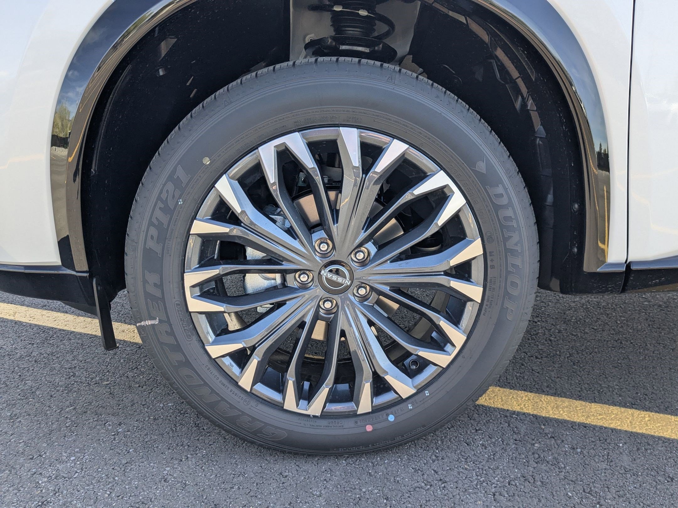 New 2026 Everest White Pearl Tricoat Nissan Platinum image 17