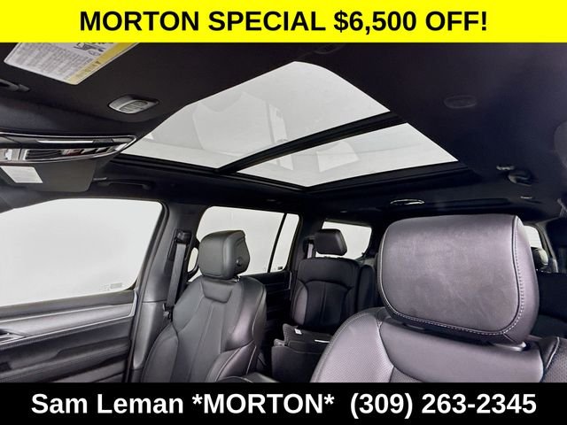 New 2026 Bright White Clear-Coat Exterior Paint Jeep Limited Altitude image 23