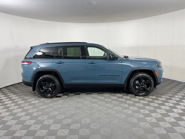 Used 2026 Blue Jeep Limited image 8
