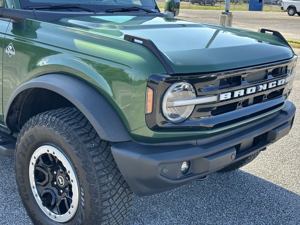 Used 2023 Green Ford Outer Banks image 11
