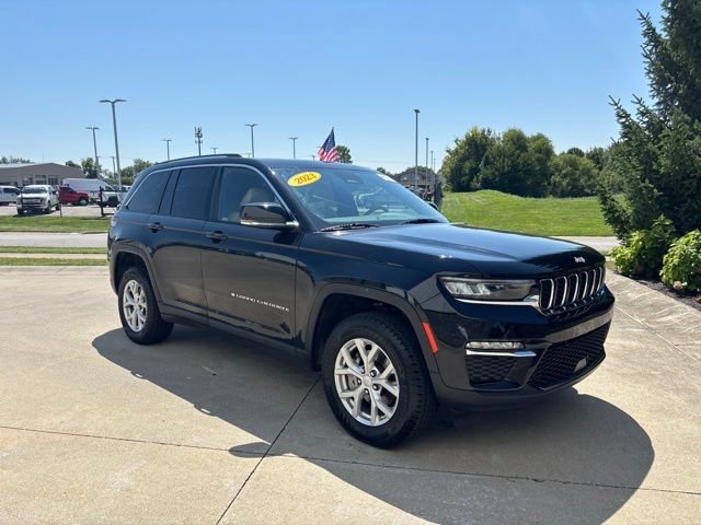 Used 2023 Black Jeep Limited image 34