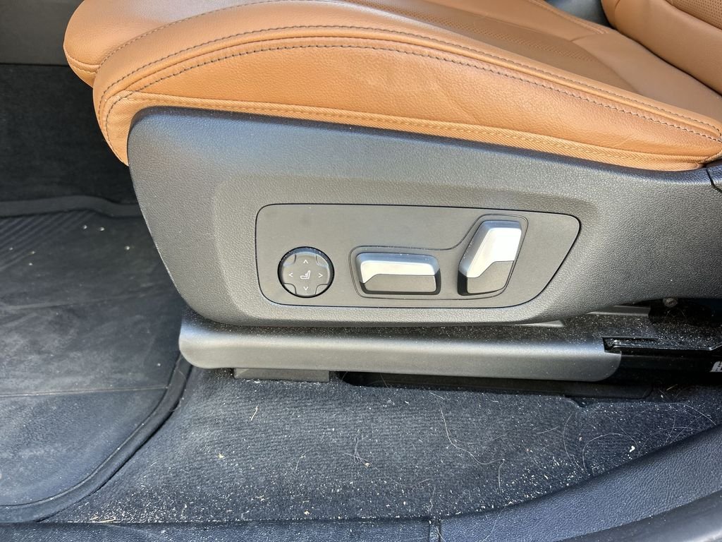 Certified Used 2024 White BMW xDrive30i image 12