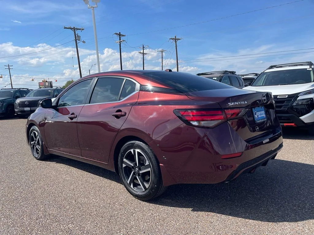 Certified Used 2025  Nissan SV image 5