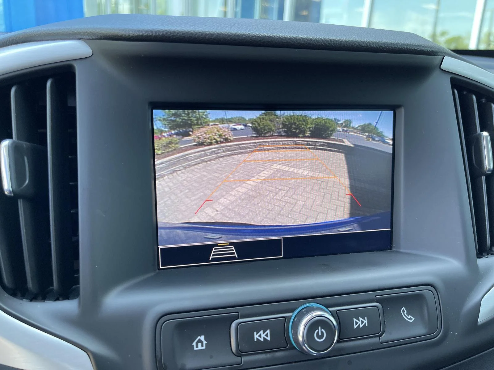 Used 2024 Riptide Metallic GMC SLE image 26