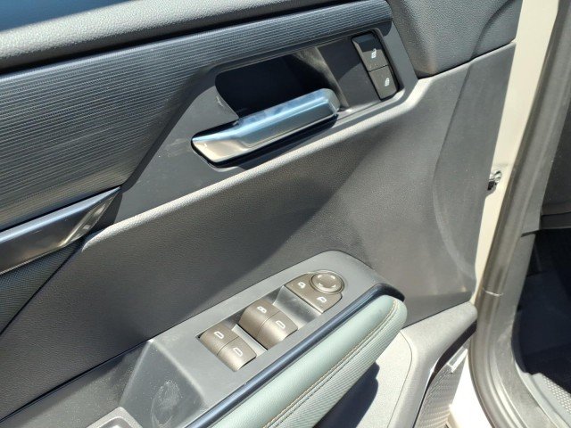 2026 GMC Acadia AT4 - Photo 11