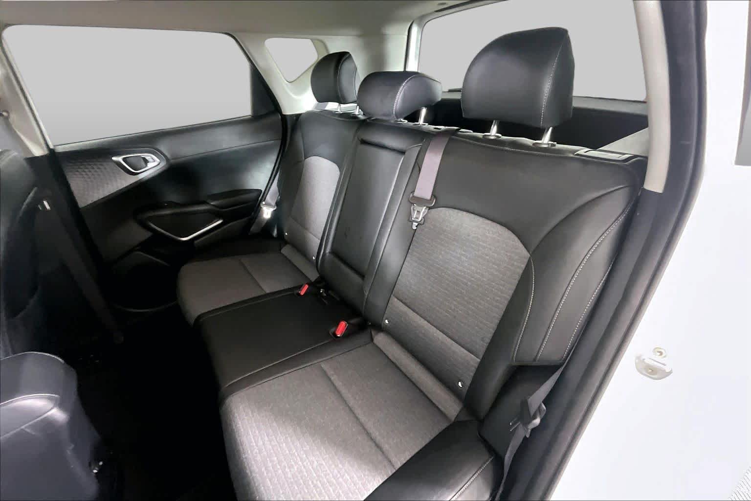Used 2020 Snow White Pearl Kia EX image 18
