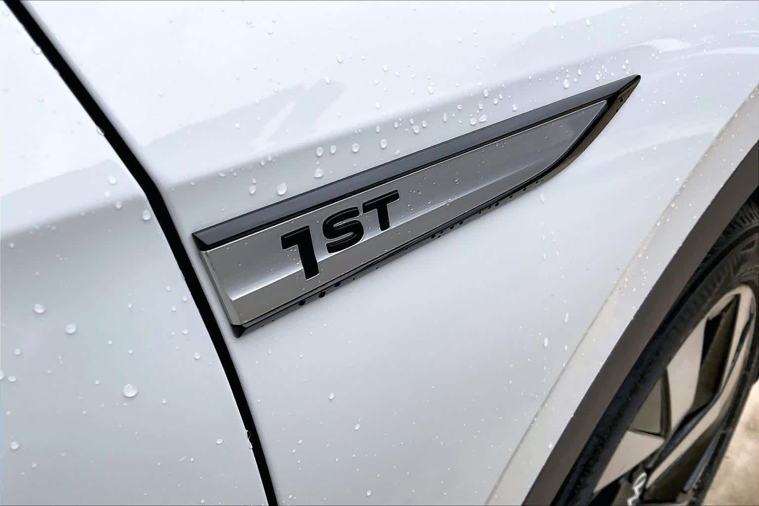 Used 2021 Glacier White Metallic/Black Roof Volkswagen 1st Edition image 9