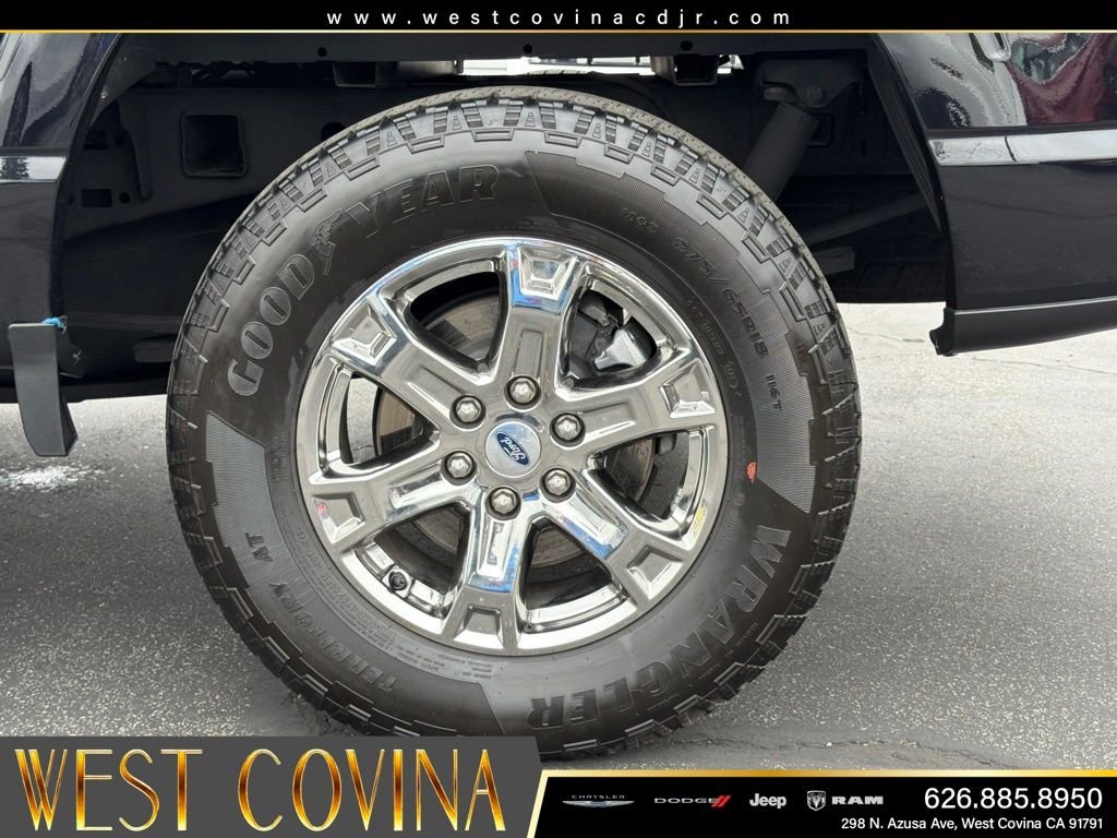 Used 2023 Black Ford Lariat image 16