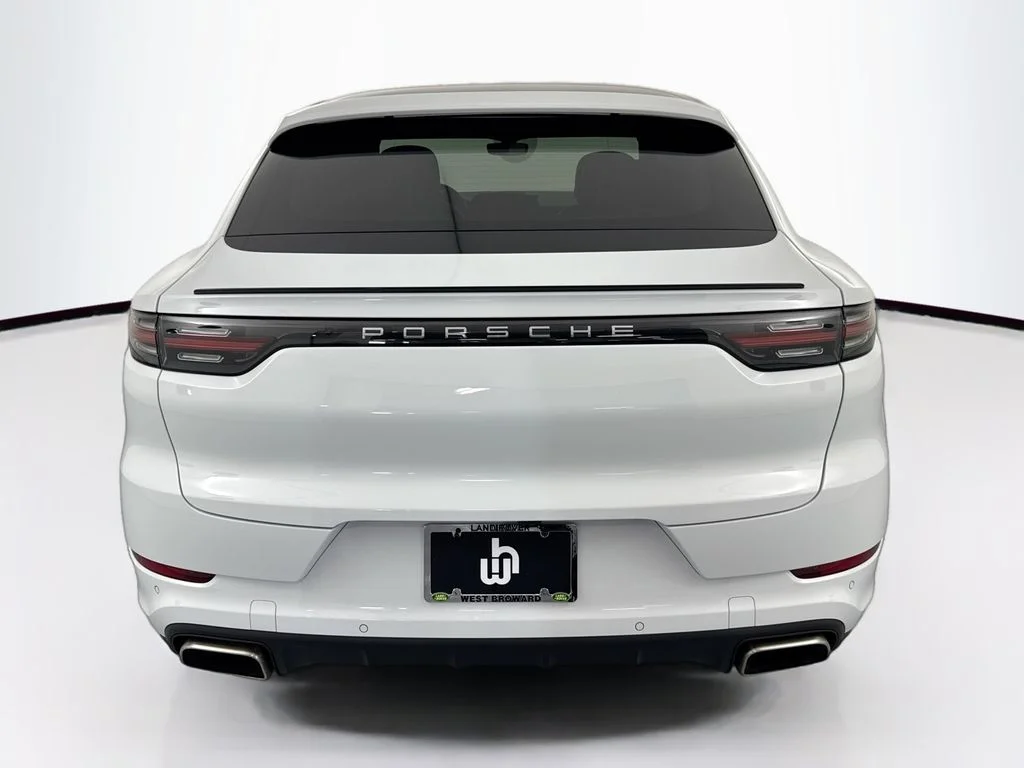 Used 2022 White Porsche Base image 6
