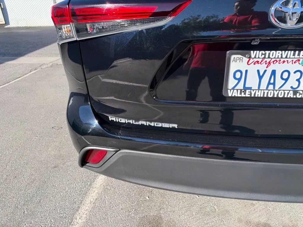 Used 2024 Black Toyota XLE image 8