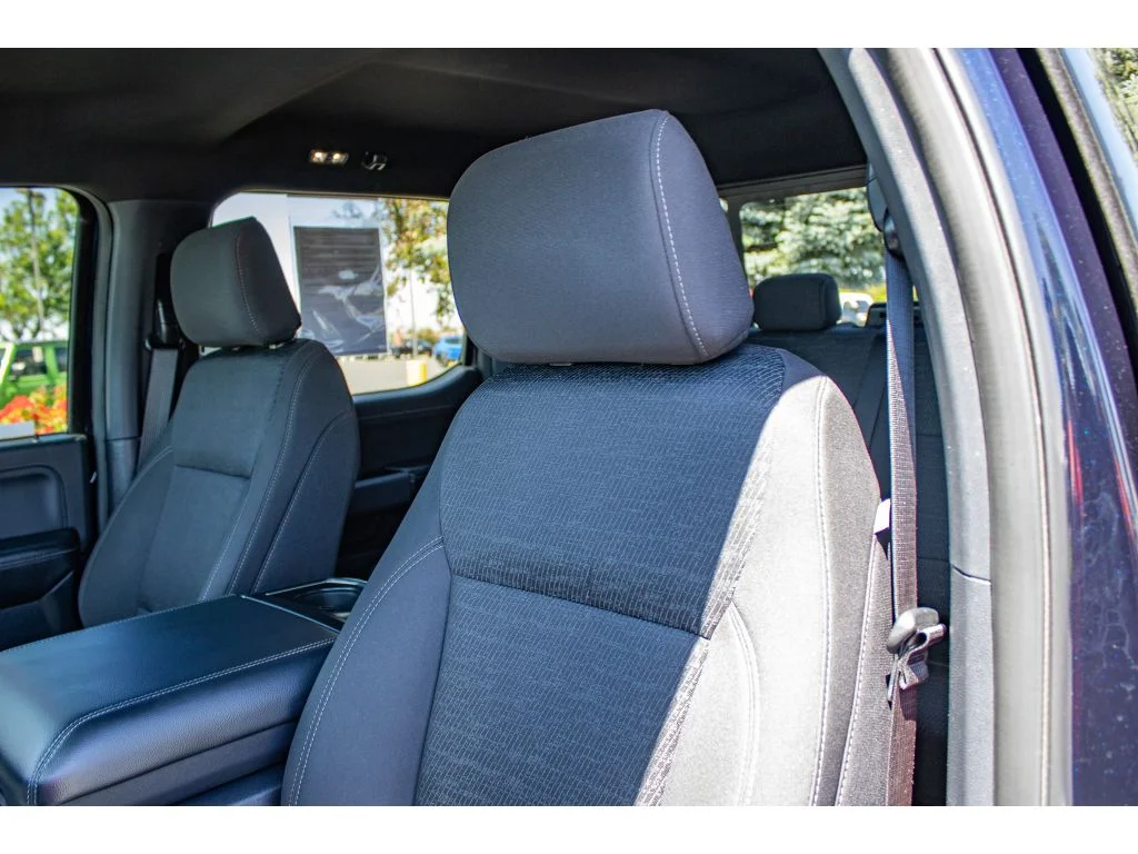 Used 2026 Antimatter Blue Metallic Ford XLT image 33