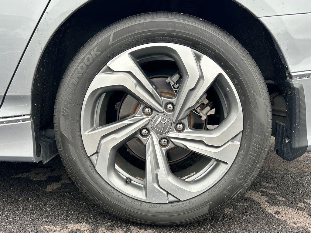 Used 2019 Silver Honda EX image 32