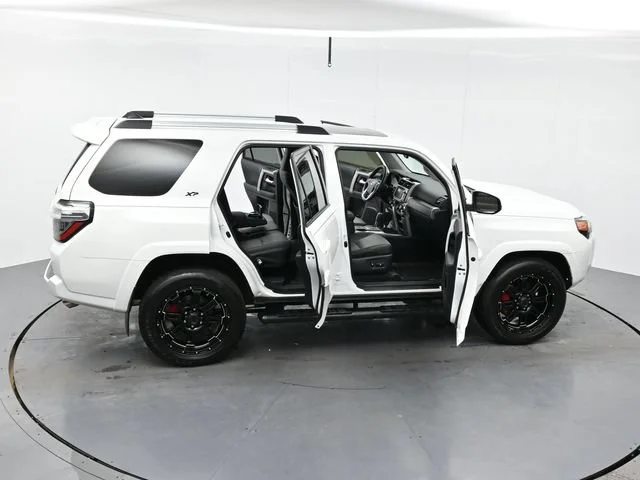 Used 2019 Super White Toyota SR5 image 44