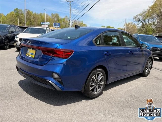 Used 2023 Blue Kia LXS image 17