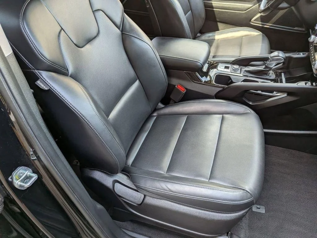 Used 2024 Black Kia S image 31