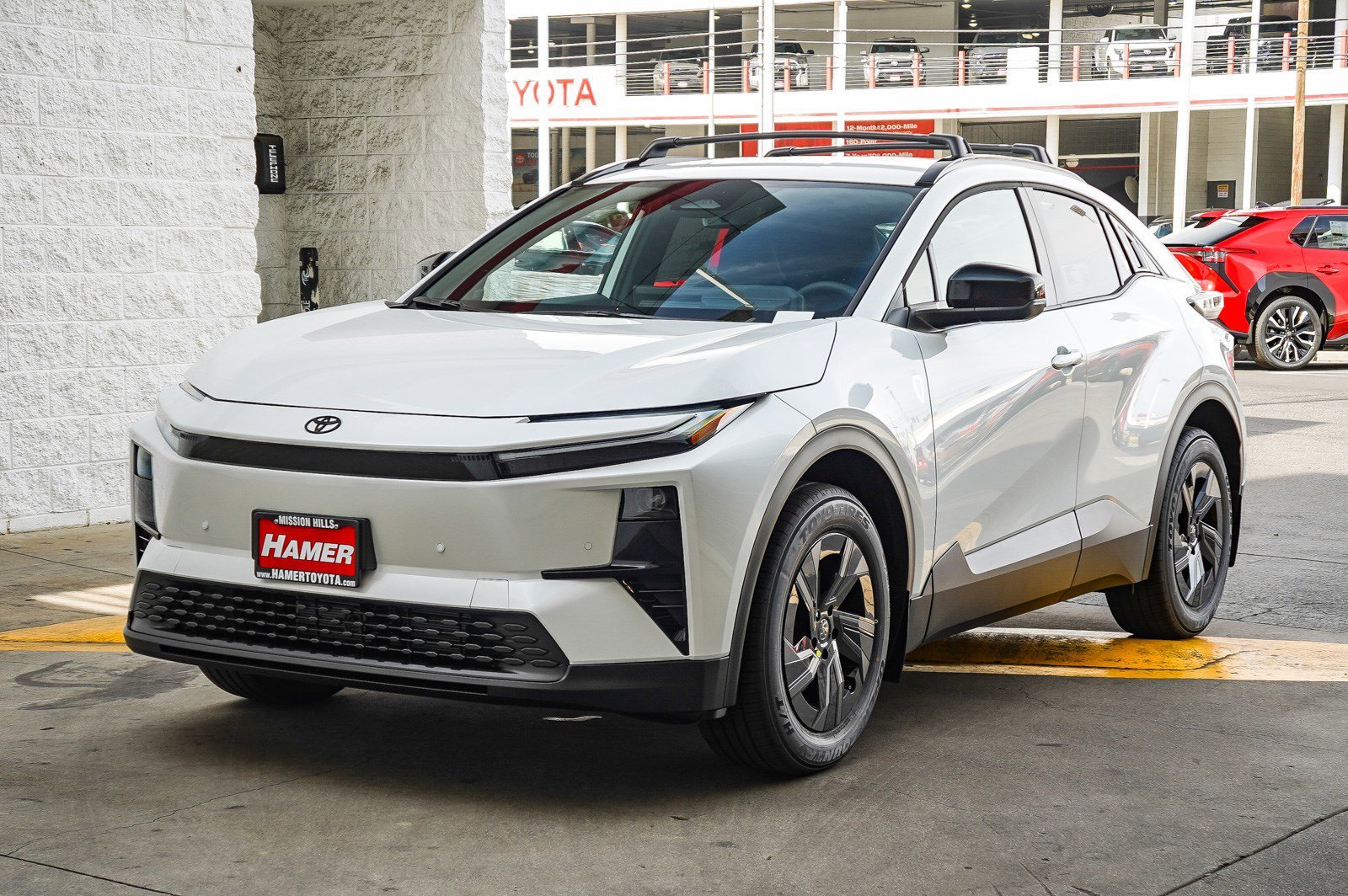 New 2026 Wind Chill Pearl Toyota SE image 3