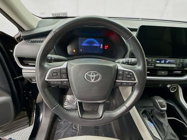 Used 2024 Black Toyota XLE image 11