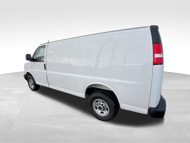 New 2026 Summit White GMC Work Van image 6
