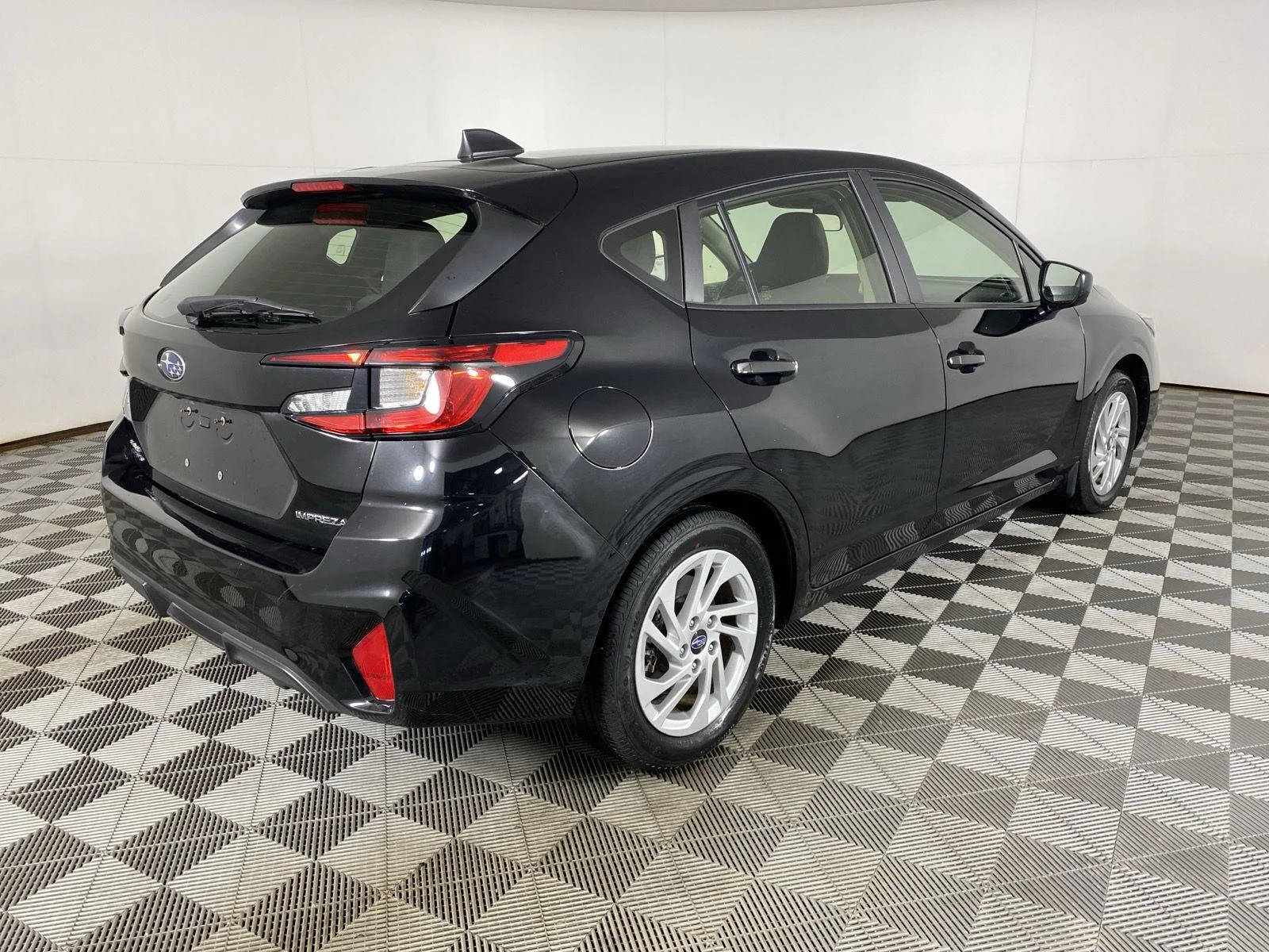 Used 2024 Crystal Black Silica Subaru  image 7