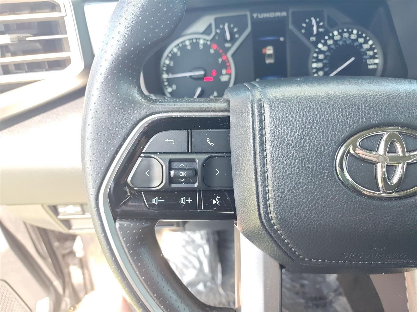 Used 2023 Magnetic Gray Metallic Toyota SR5 image 20