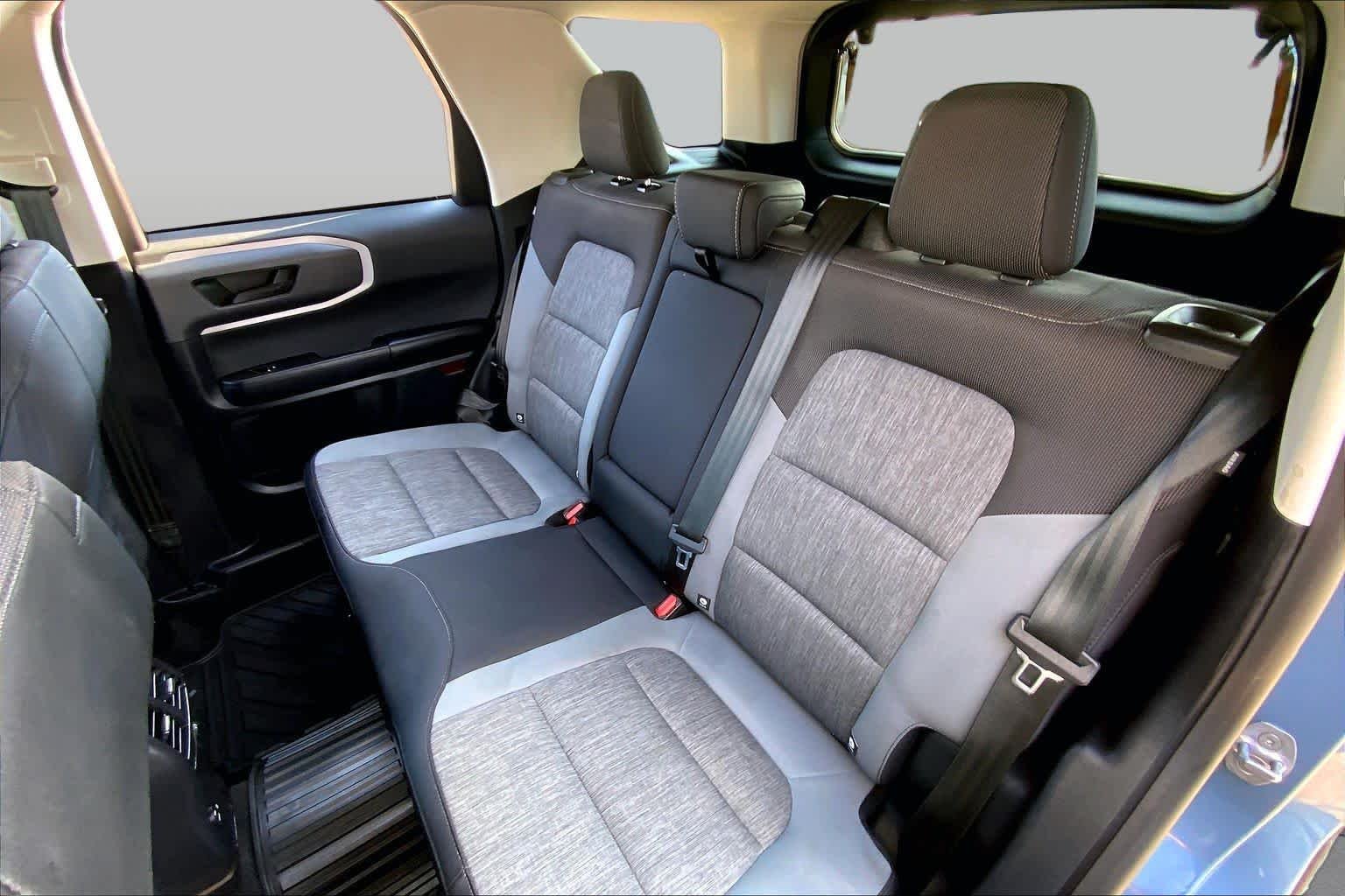 Used 2024 Azure Gray Metallic Tri-Coat Ford Big Bend image 21