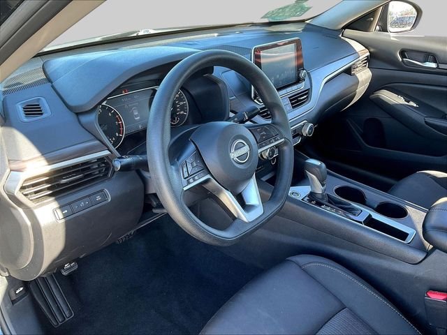 Used 2025 Black Nissan 2.5 SV image 18
