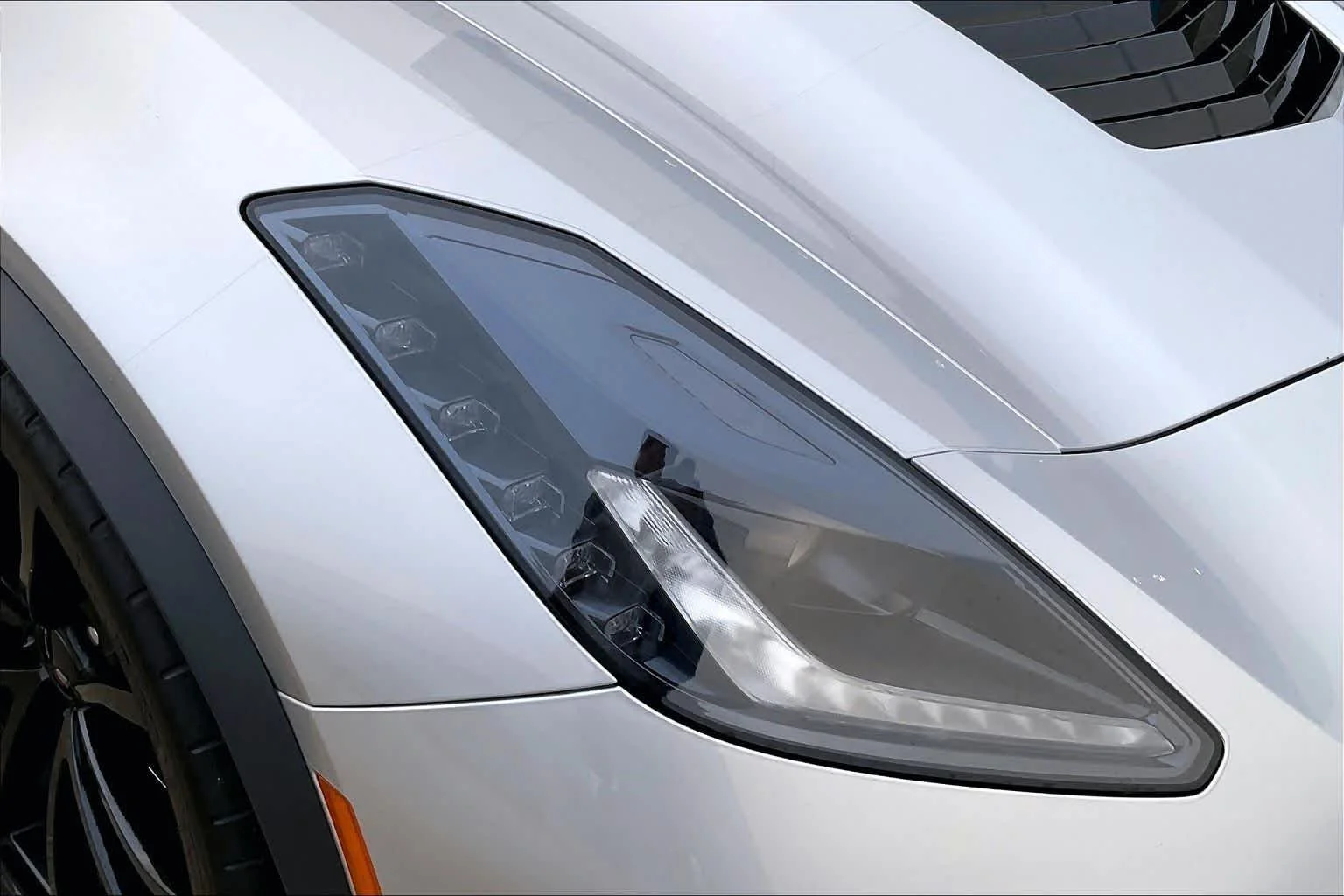 Used 2019 Blade Silver Metallic Chevrolet Grand Sport 2LT image 23