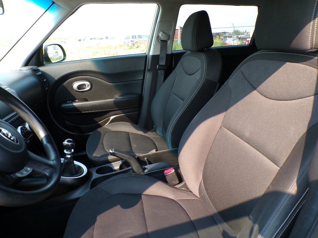 Used 2017 Alien II Kia Base image 12
