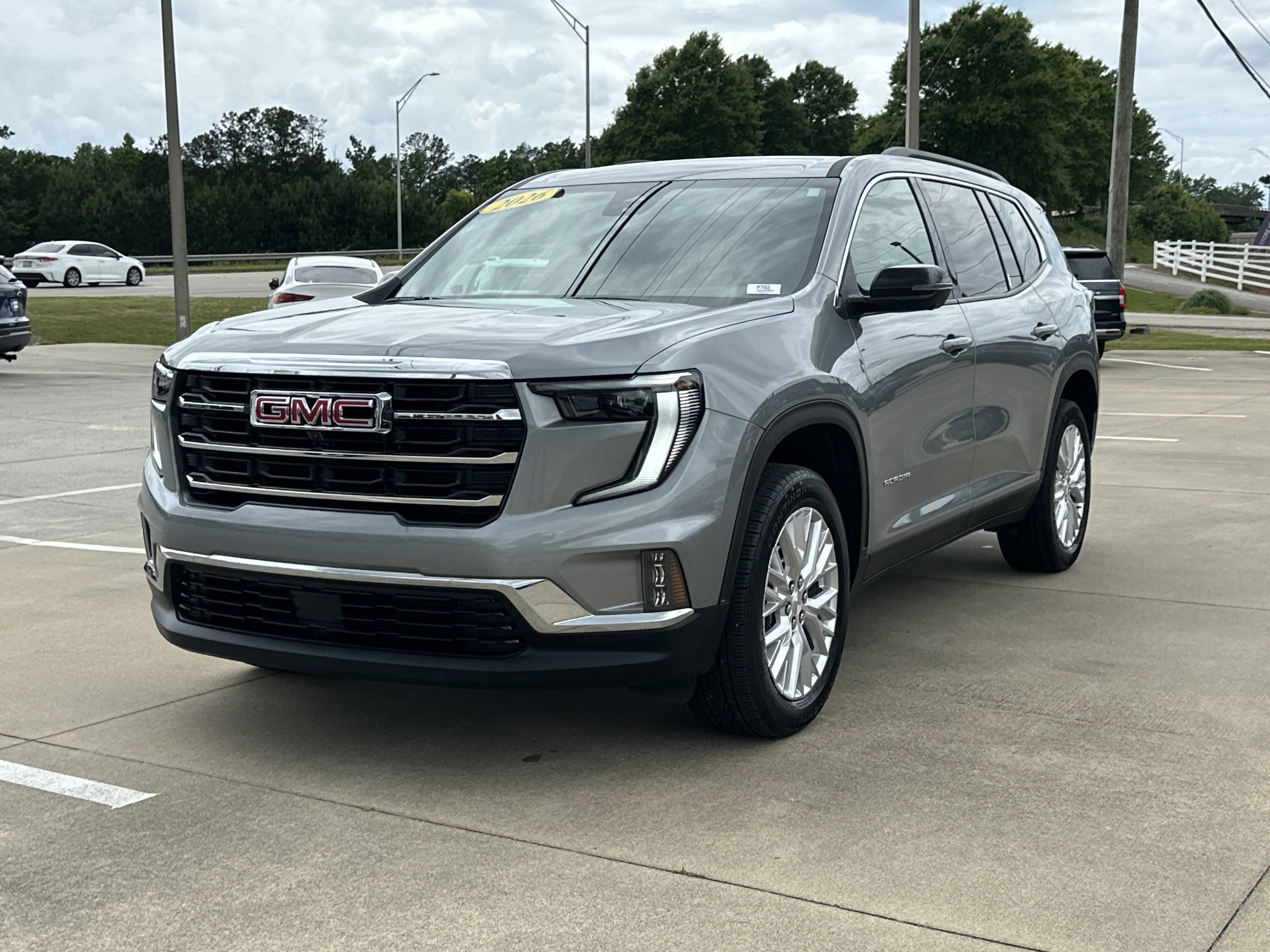 2026 GMC Acadia Elevation FWD's photo