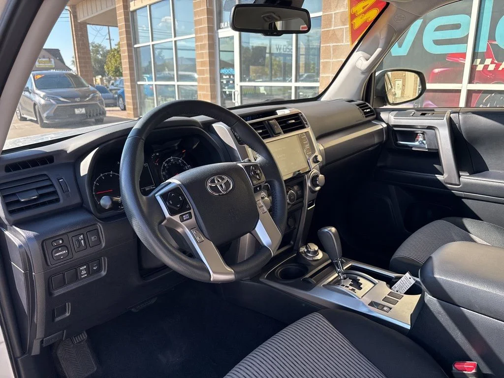 Used 2024 Silver Toyota SR5 image 11